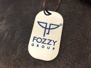 нательные жетоны с логотипом "fozzy group"