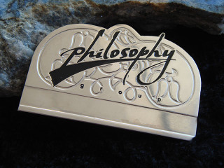 Бейджи металеві фігурні "philosophy"