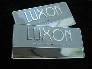 бейджи "luxon"