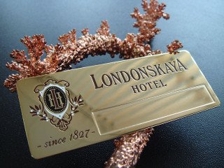 badges for the staff of the hotel "Londonskaya Hotel"
