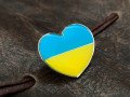 pins - heart with symbols of the flag of Ukraine