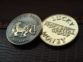 монеты "lucky money"