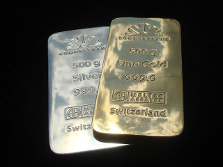 dummies of gold "Commerzbank"