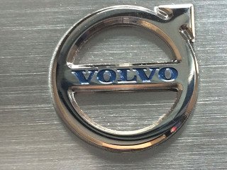декоративные сувенирные накладки из металла "volvo"